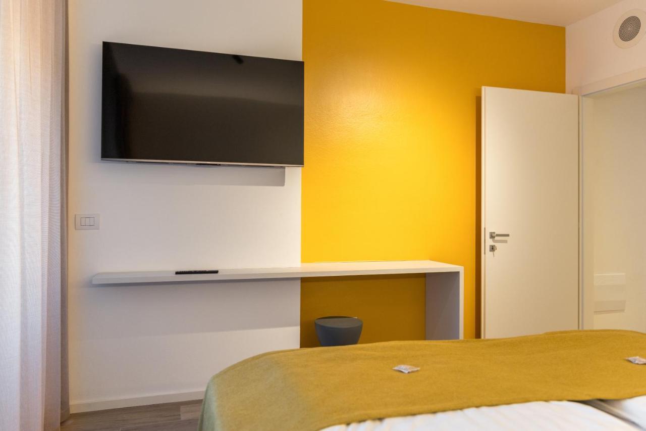 Boutique Apartments By Annalisa Torbole Sul Garda Esterno foto