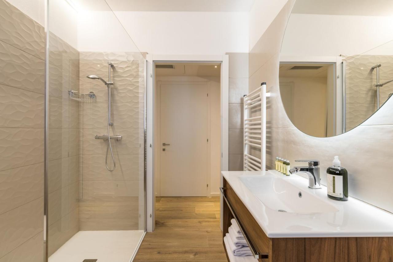 Boutique Apartments By Annalisa Torbole Sul Garda Esterno foto