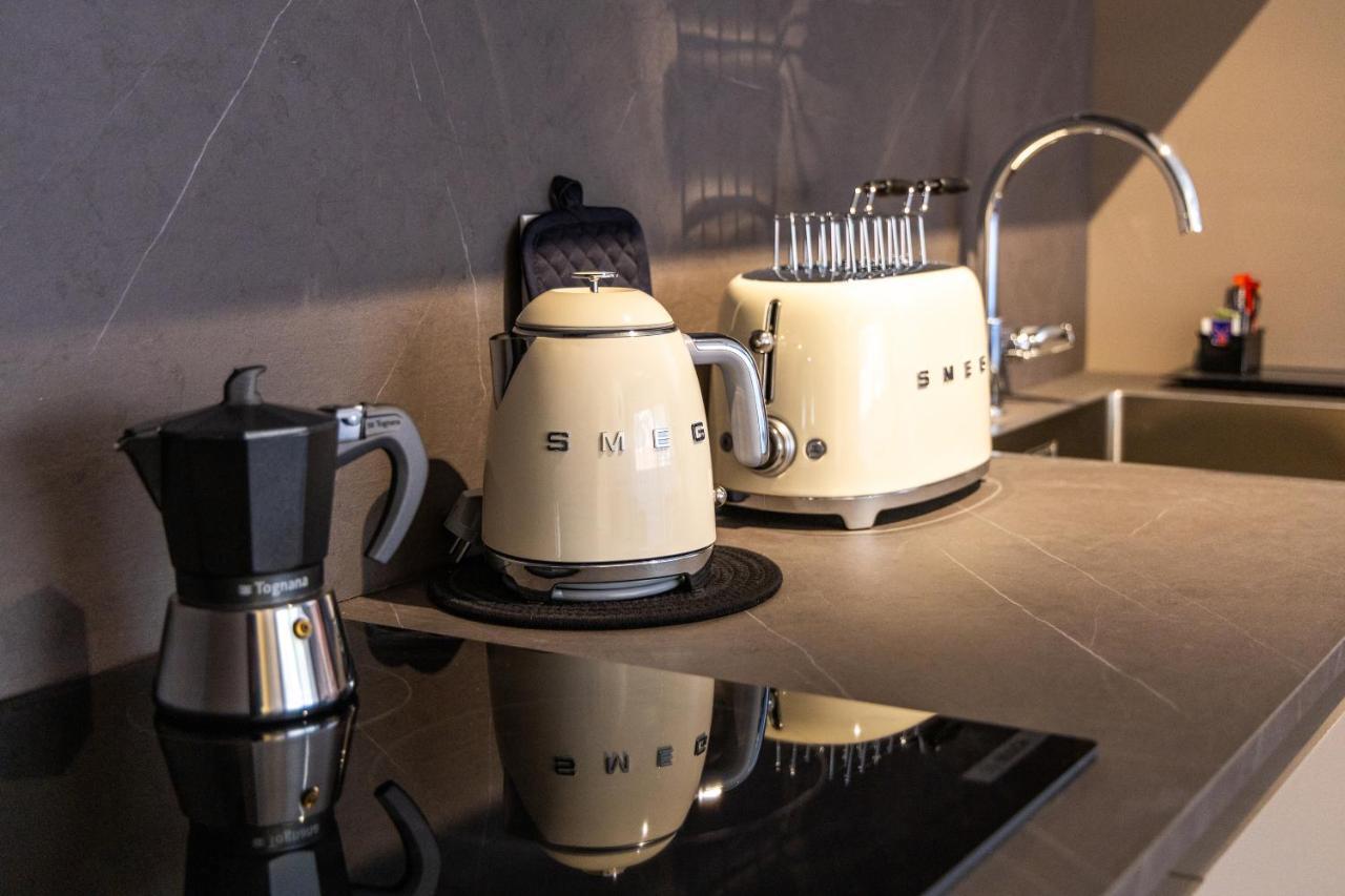 Boutique Apartments By Annalisa Torbole Sul Garda Esterno foto