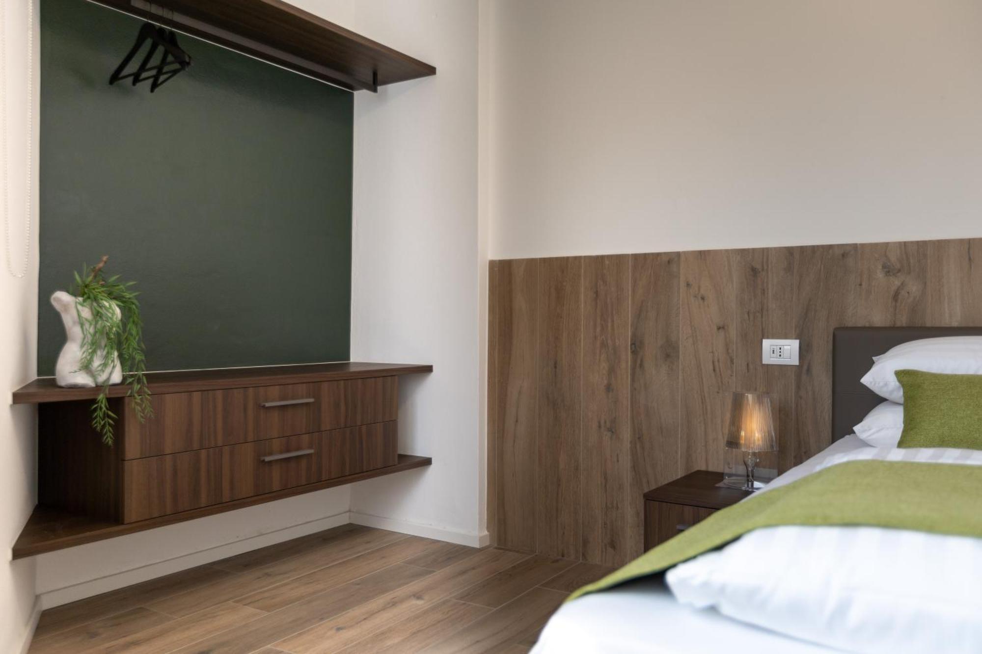 Boutique Apartments By Annalisa Torbole Sul Garda Esterno foto