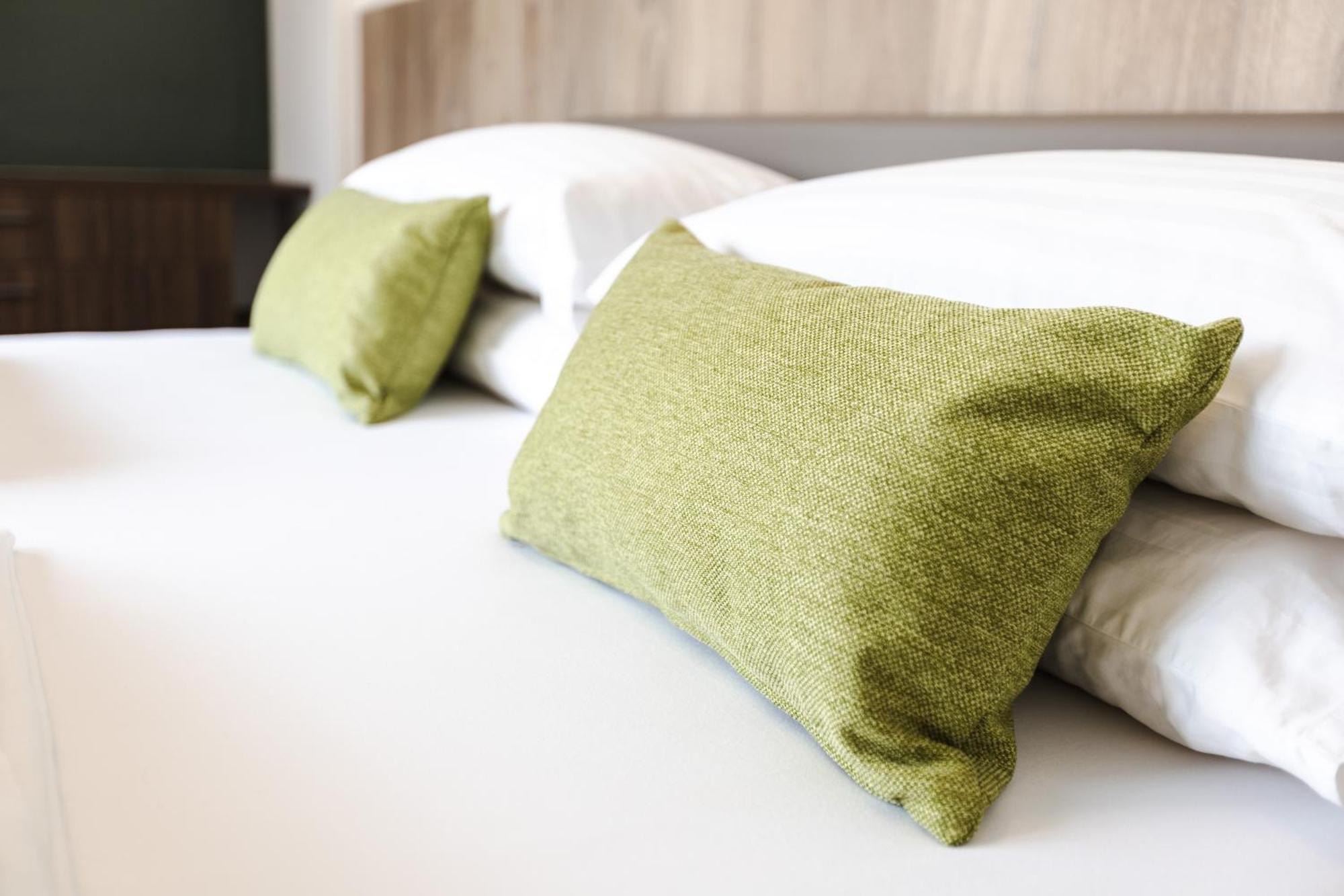 Boutique Apartments By Annalisa Torbole Sul Garda Esterno foto