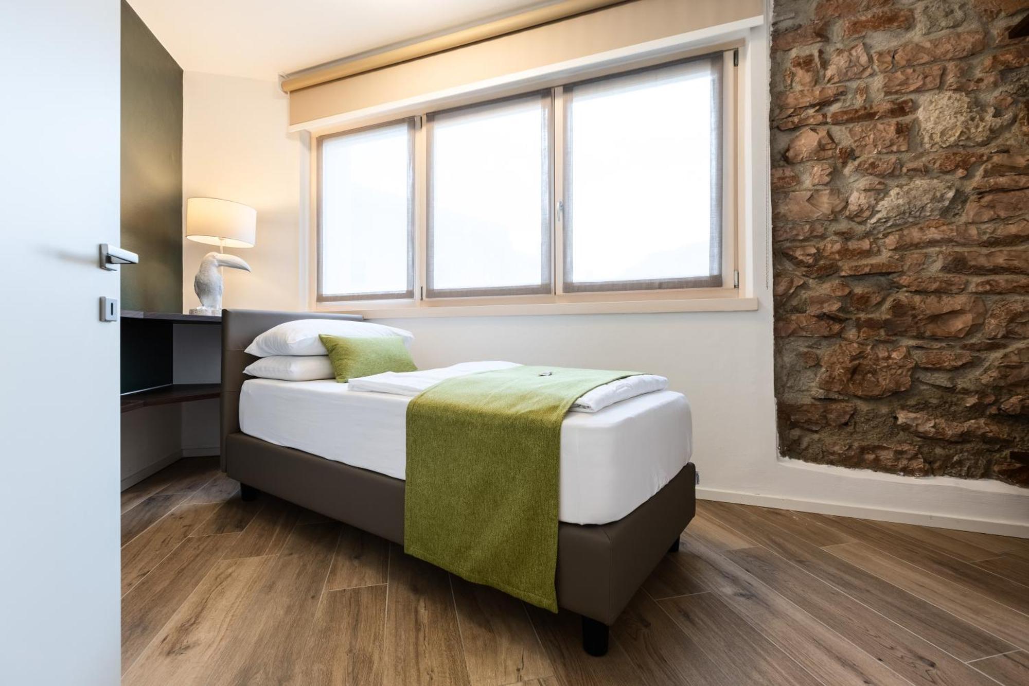 Boutique Apartments By Annalisa Torbole Sul Garda Esterno foto